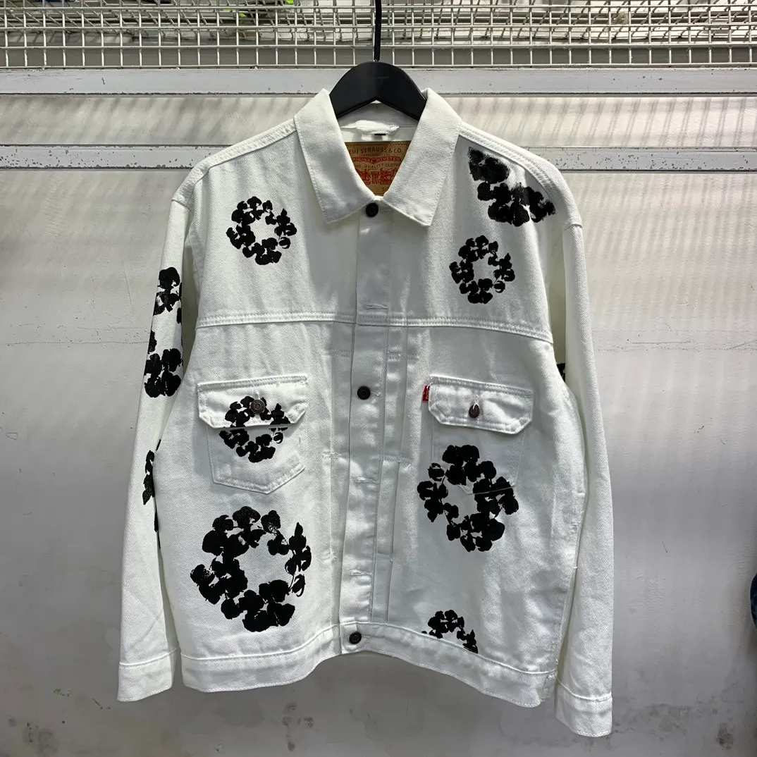D106# P286 Denim Tears Kapok printed high-quality denim jacket. The official website has the most complete version and color matching, 6 colors! ! !  color: dark blue, light blue, vintage blue, denim blue, black, white size: S M L XL